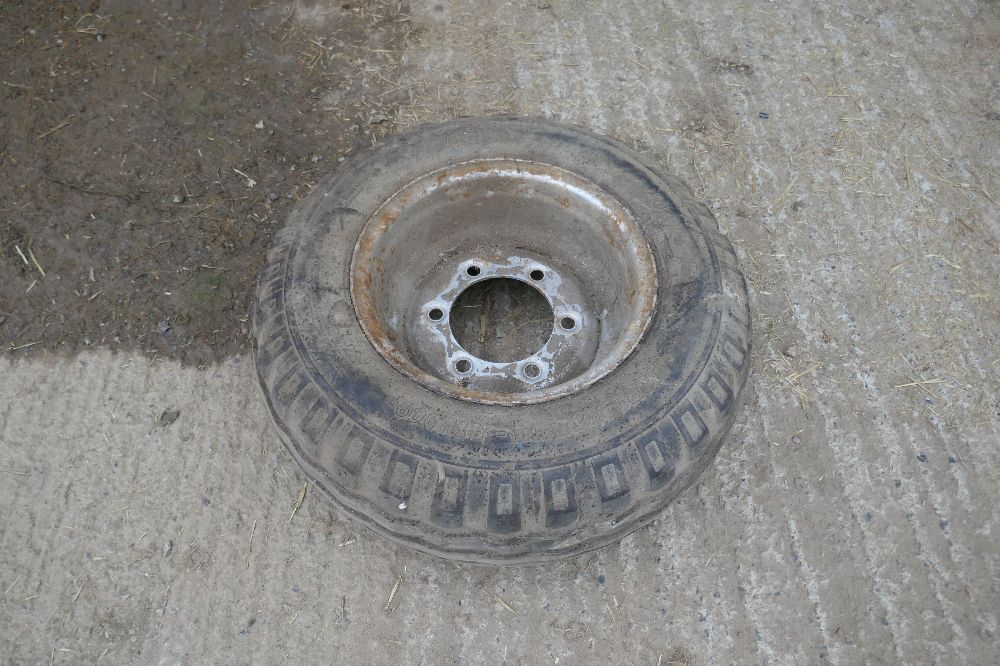 TRAILER WHEEL AND TYRE