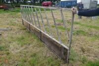 15' GALVANISED CATTLE FEED BARRIER - 4