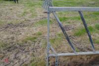 15' GALVANISED CATTLE FEED BARRIER - 7