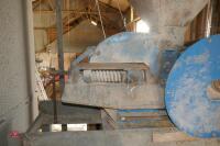 1996 HUNT ROLLER MILL - 3