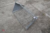 3' GALVANISED HOOK OVER HAY FEEDER - 3