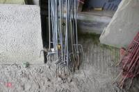 23 GALVANISED ELECTRIC FENCE STAKES - 4