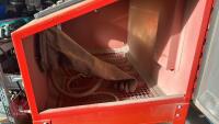 2007 CLARKE SB30 SAND BLASTING CABINET - 7