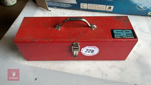 SP TOOLS BOX, B GEAR PULLERS, SOCKETS