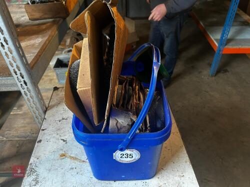 BOX OF GRINDING DISCS AND WIRE WHEELS