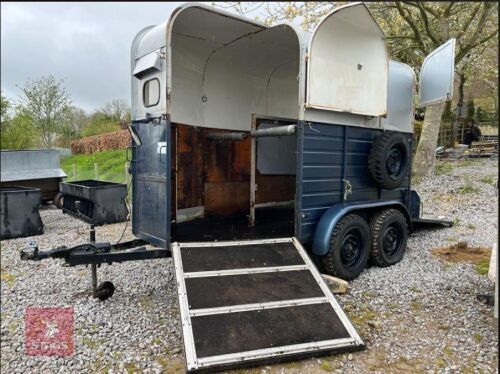 T & A TRAILERS HORSE BOX