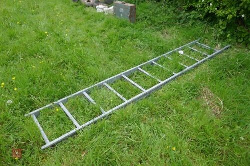 2.9M GALVANISED LADDER