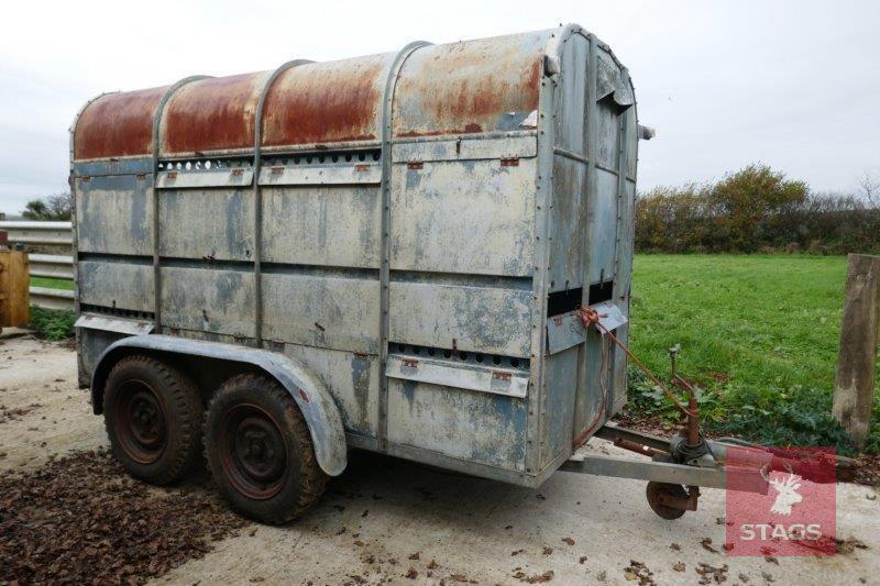 RICE TWIN AXLE HORSE/LIVESTOCK TRAILER