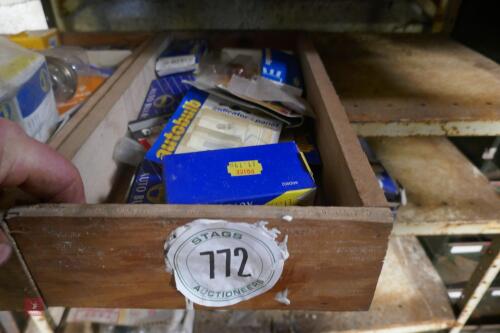 2 WOODEN TRAYS OF CAR/LORRY LIGHT BULBS