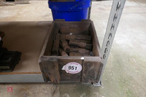 WOODEN BOX OF METAL THREAD CUTTERS