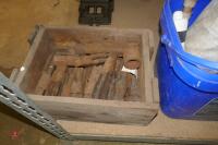 WOODEN BOX OF METAL THREAD CUTTERS - 5