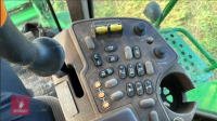 2005 JOHN DEERE 9560L COMBINE - 21