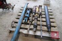 8 USED HYDRAULIC RAMS - 2