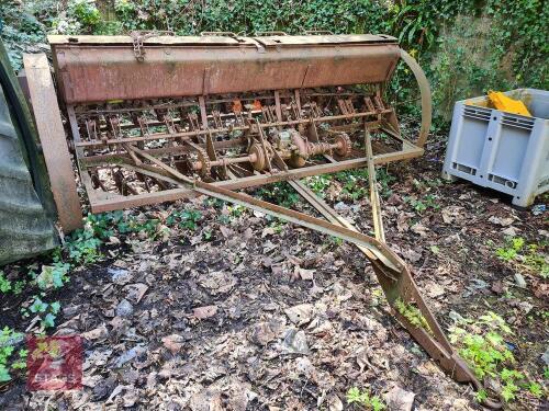 MASSEY HARRIS 10' VINTAGE DRILL (S/R)