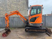 2016 DOOSAN DX27Z DIGGER - 4