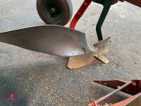 KVERNELAND VD85 5 FURROW PLOUGH - 7