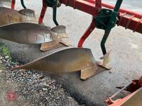 KVERNELAND VD85 5 FURROW PLOUGH - 14