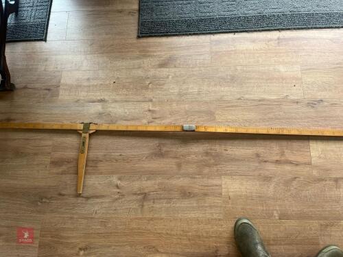 VINTAGE EQUINE MEASURING STICK