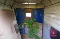 HENRY BLOWERS 11' X 5' HORSE TRAILER - 6