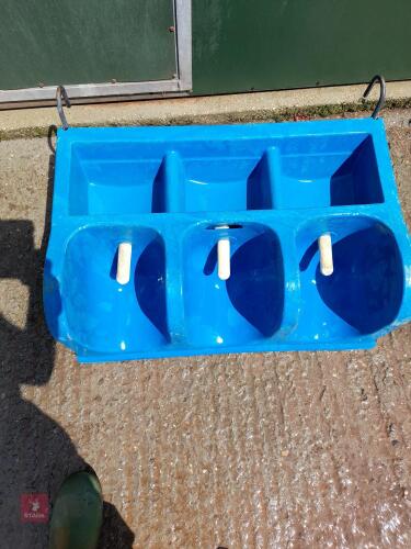 3 TEAT WYDALE CALF FEEDER