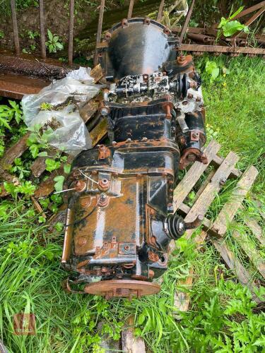 JCB FASTRAC 145 GEARBOX (S/R)