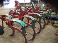 KVERNELAND CLC CULTIVATOR - 2