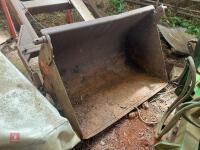 MASSEY FERGUSON 40 FRONT END LOADER - 5