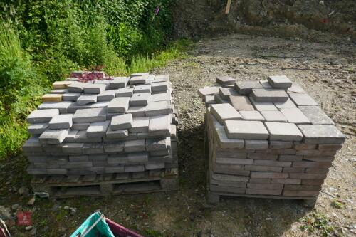 3 PALLETS OF PAVING BLOCKS/BRICKS