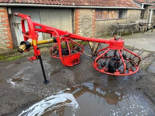 KVERNELAND 300 HAYBOB