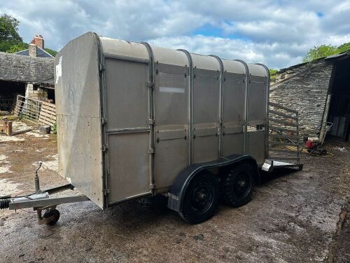 IFOR WILLIAMS 10' STOCK BOX