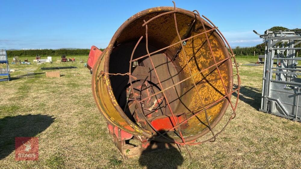 TEAGLE TOMOHAWK 4040 STRAW CHOPPER