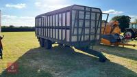 20' TWIN AXLE LIVESTOCK TRAILER