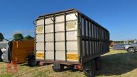 20' TWIN AXLE LIVESTOCK TRAILER - 4