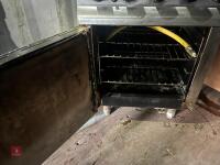 LINCAT OVEN AND HOB - 6