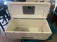 IGLOO LARGE COOL BOX - 2