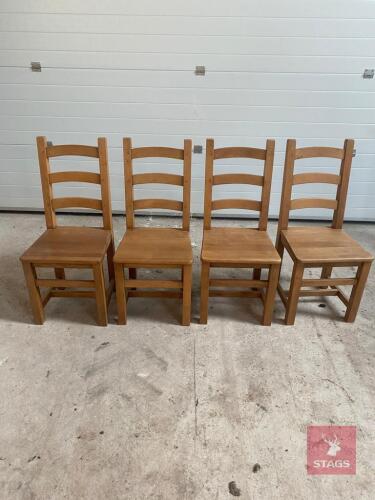 4 OAK EFFECT SOLID CHAIRS