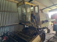 1976 NEW HOLLAND 1520 COMBINE