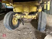 1976 NEW HOLLAND 1520 COMBINE - 30