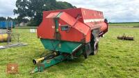 KVERNELAND KD 411 MIXER WAGON