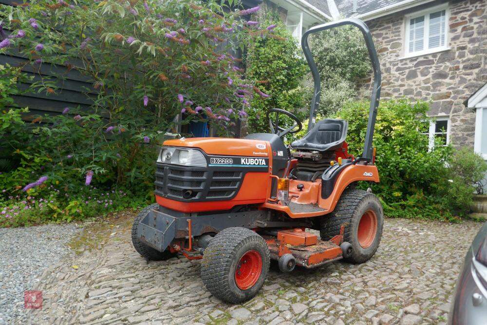 KUBOTA BX2200 4WD COMPACT TRACTOR