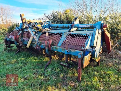 2002 IMANTS 4M MOUNTED SPADERS