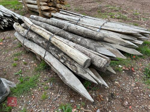 NEW PACK OF 8' STRAINING POSTS (10)