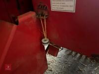MASSEY FERGUSON 124 CONVENTIONAL BALER - 17