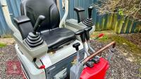 2016 TAKEUCHI TB210R 1.1 MINI EXCAVATOR - 4