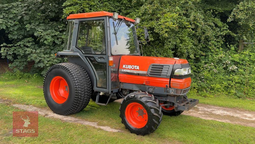 KUBOTA L4200 4WD TRACTOR