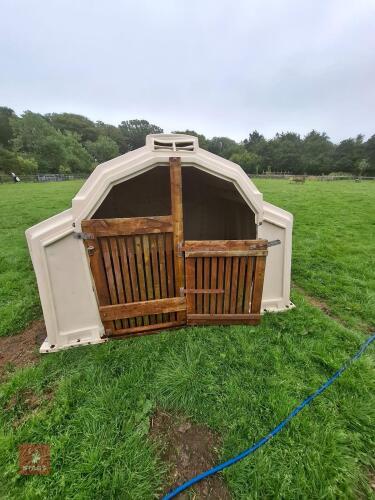 LARGE CALF HUTCH WITH WOODEN DOOR