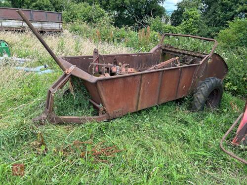 MASSEY FERGUSON LAND DRIVE DUNG SPREADER