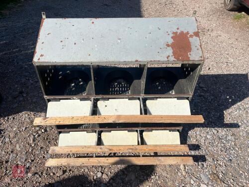 SOLWAY ROLLAWAY NESTBOX