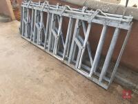 10FT GALV SELF LOCKING FEED BARRIERS - 4