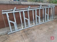 10FT GALV SELF LOCKING FEED BARRIERS - 6